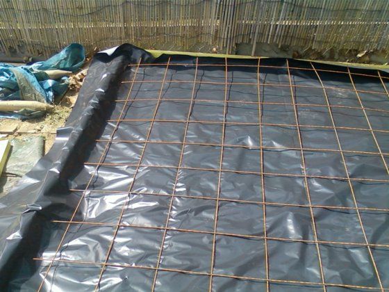 Utilisation du film polyane ou feutre géotextile pour le jardin et