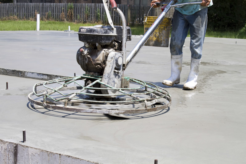 Comment faire le surfaçage du béton?